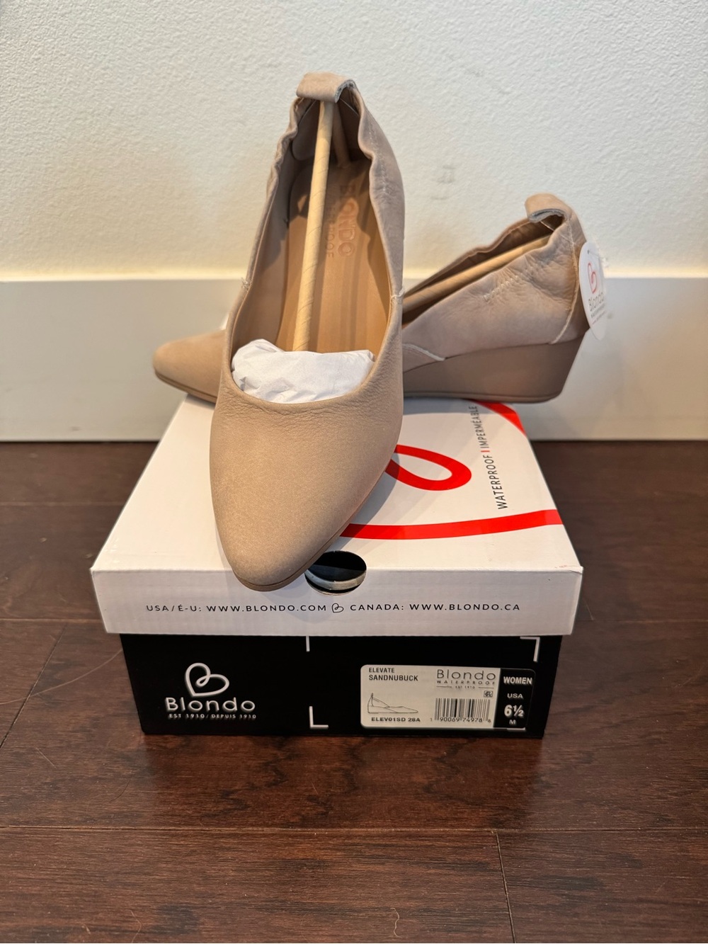 Blondo Women's Taupe Pointed Toe Wedge Pumps